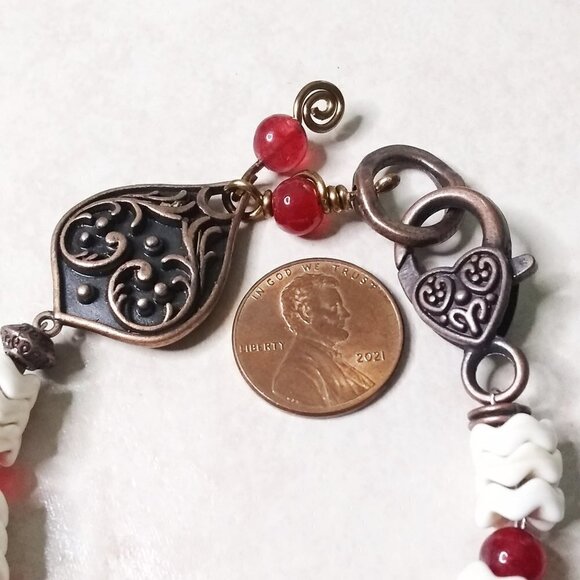 Gorgeous One-of-a-kind Bracelet - Red Agates + Creamy Howlite + Copper Elements - Picture 8 of 12